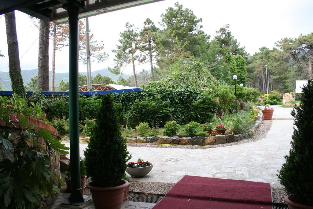 Hotel 5 Terre Nel Sole дева Марина Экстерьер фото