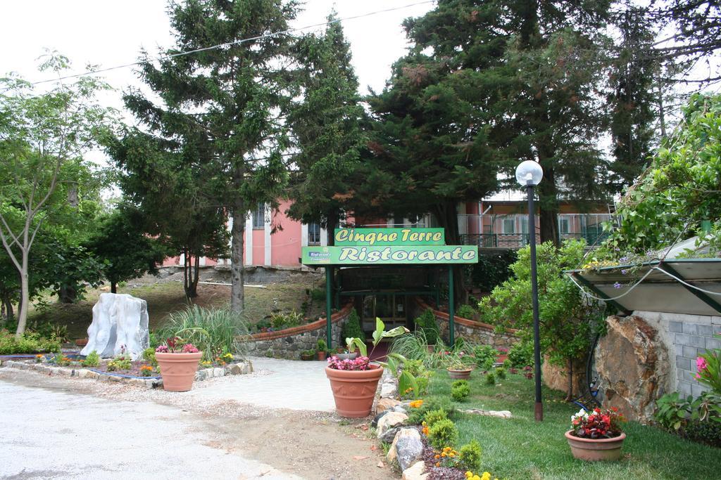 Hotel 5 Terre Nel Sole дева Марина Экстерьер фото